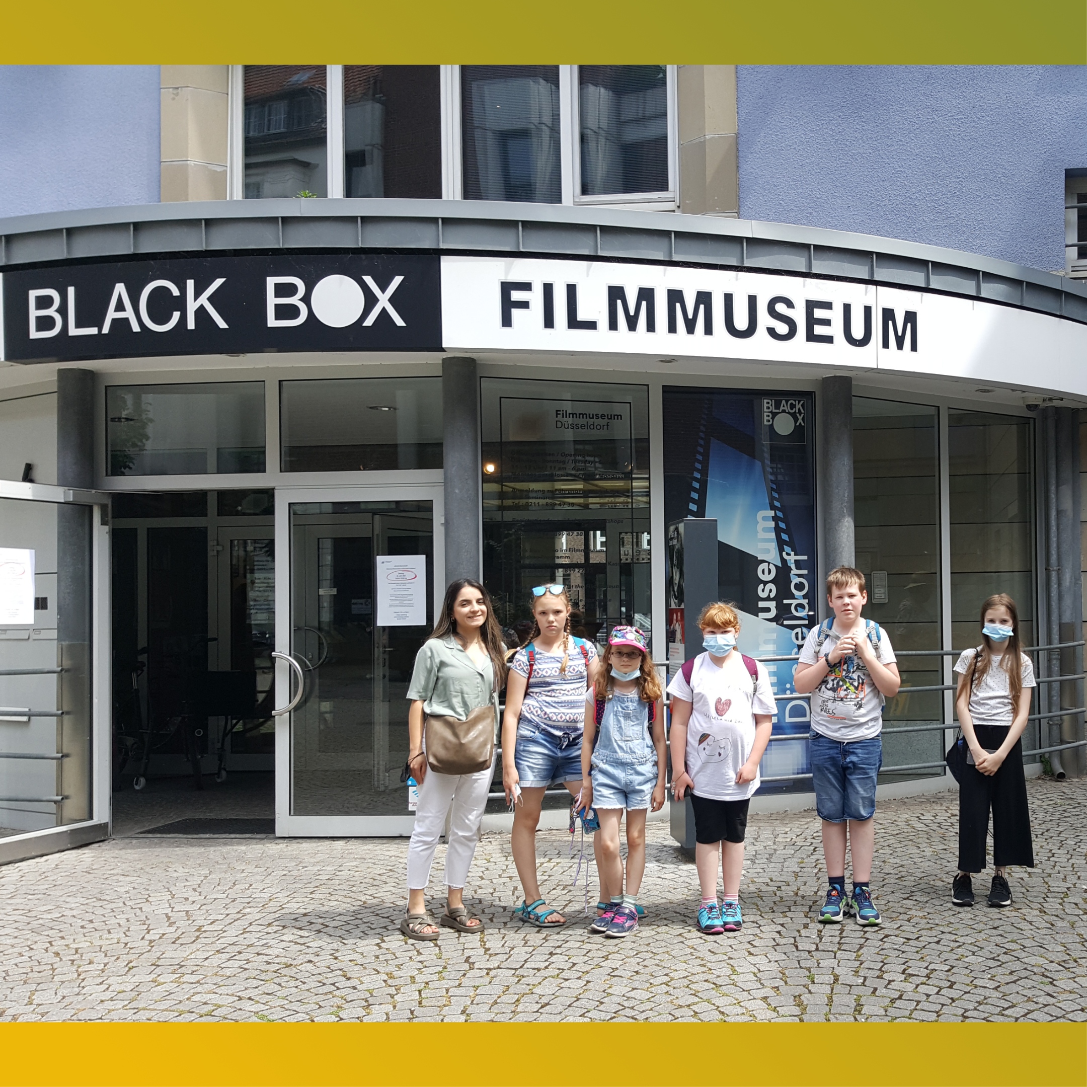 zum Filmmuseum nach Düsseldorf